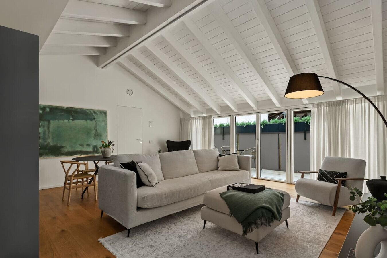 Télévision, chaîne hi-fi