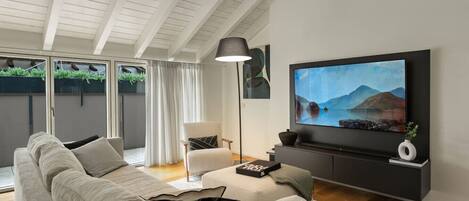 TV, stereo