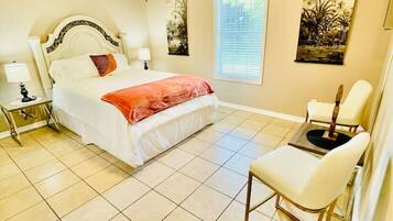 2 bedrooms, desk, iron/ironing board, travel cot