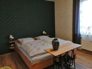 2 bedrooms