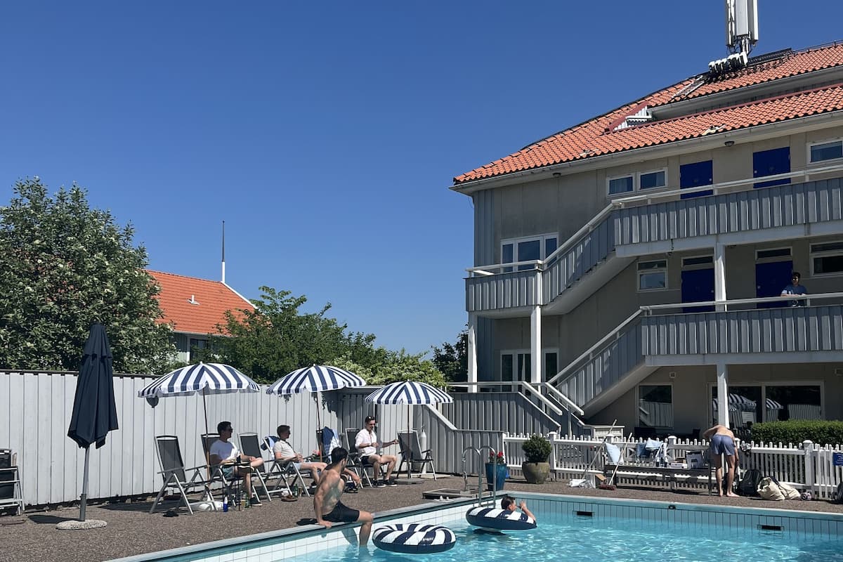 Sengetøy av topp kvalitet, dundyner og senger med overmadrass