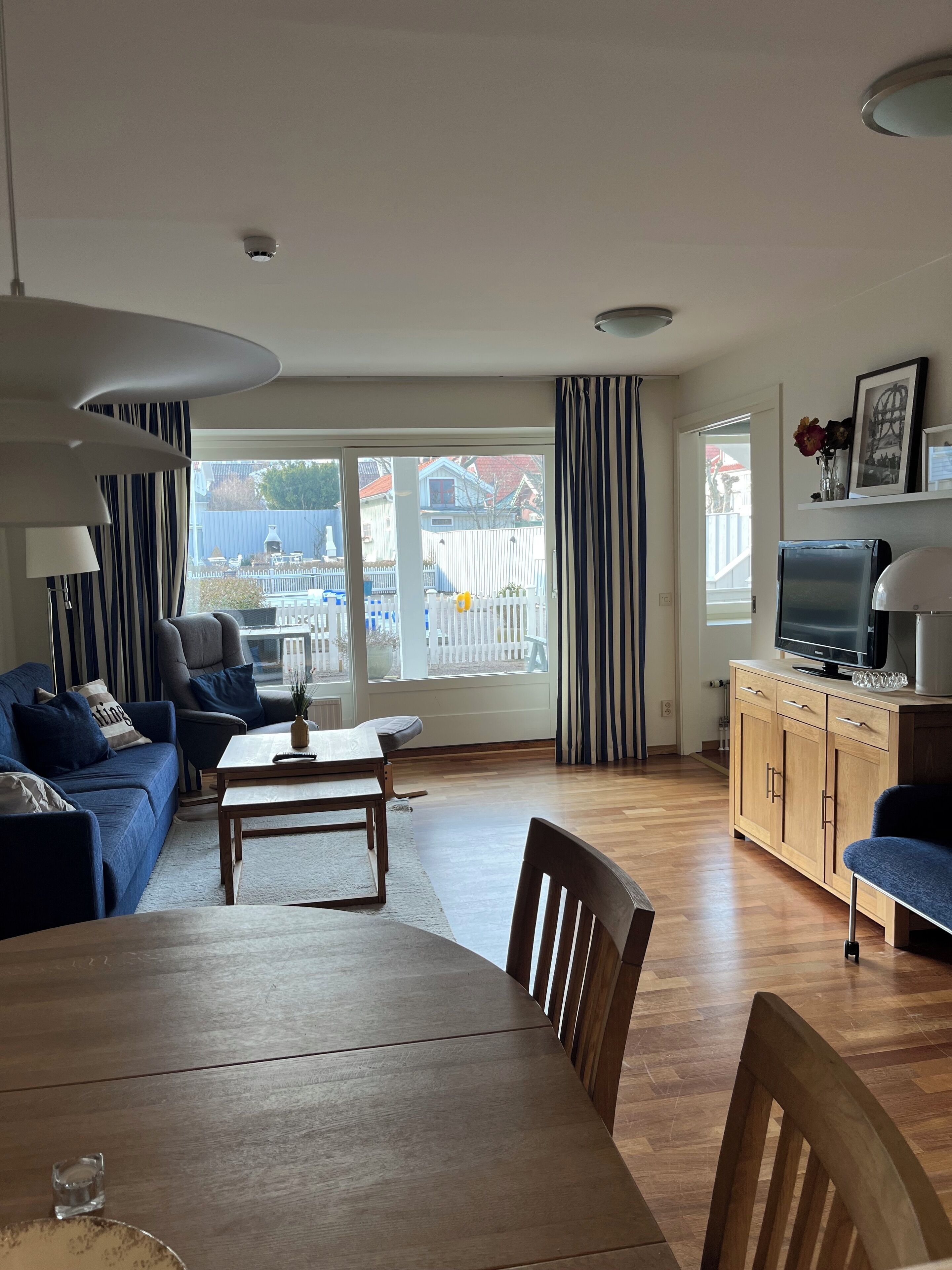 Premium bedding, down comforters, pillowtop beds, desk