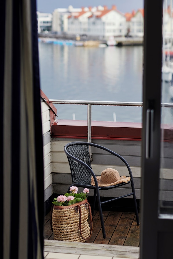 Twin Room, Balcony, Sea View | Living area - Villa Marstrand (Marstrand)