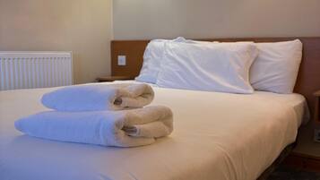 Kahden hengen deluxe-huone | Silitysrauta/-lauta, ilmainen Wi-Fi, vuodevaatteet