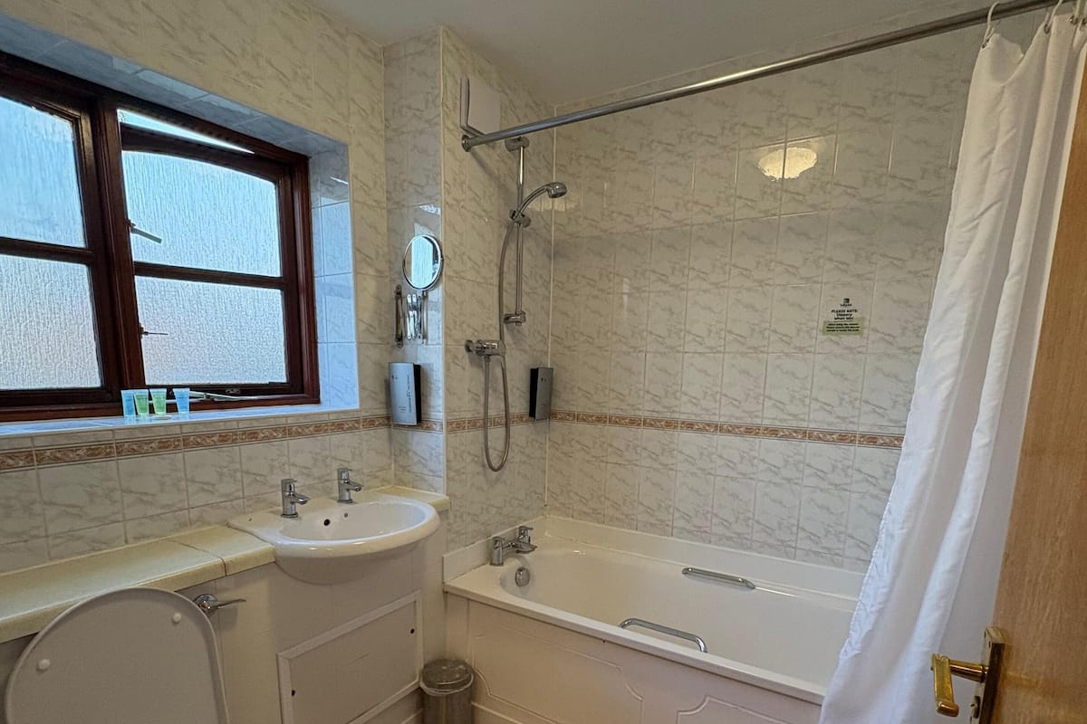 Savon, shampoing, papier toilette