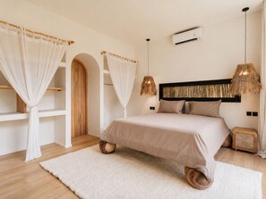 3 chambres, fer et planche à repasser, Wi-Fi gratuit, draps fournis