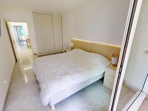 2 bedrooms, free WiFi, bed sheets, wheelchair access