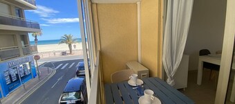 2-Room Apartment with Air Conditioning and WIFI Near Beach