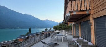 LUX Lake View Chalet Interlaken