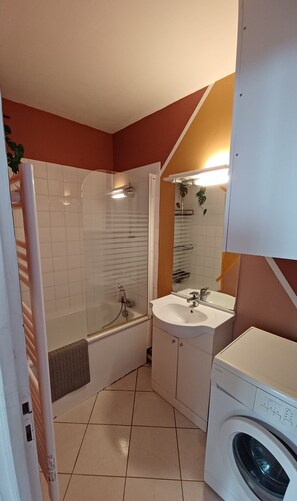 Hair dryer, towels, toilet paper