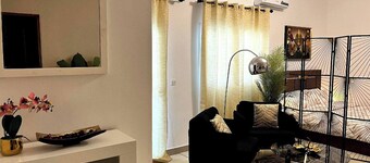 Medo's Luxury Houses - Large Studio