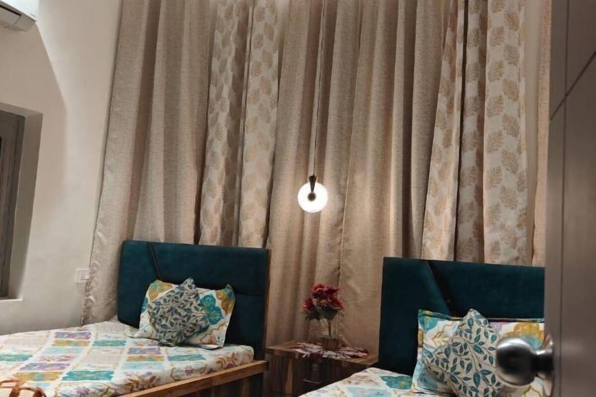 Premium bedding, free WiFi, bed sheets