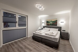 2 chambres, fer et planche à repasser, Wi-Fi, literie fournie