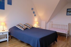 4 chambres, bureau, fer et planche à repasser, Wi-Fi