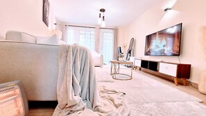 1 chambre, fer et planche à repasser, Wi-Fi, literie fournie
