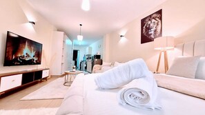1 chambre, fer et planche à repasser, Wi-Fi, literie fournie