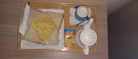 朝食