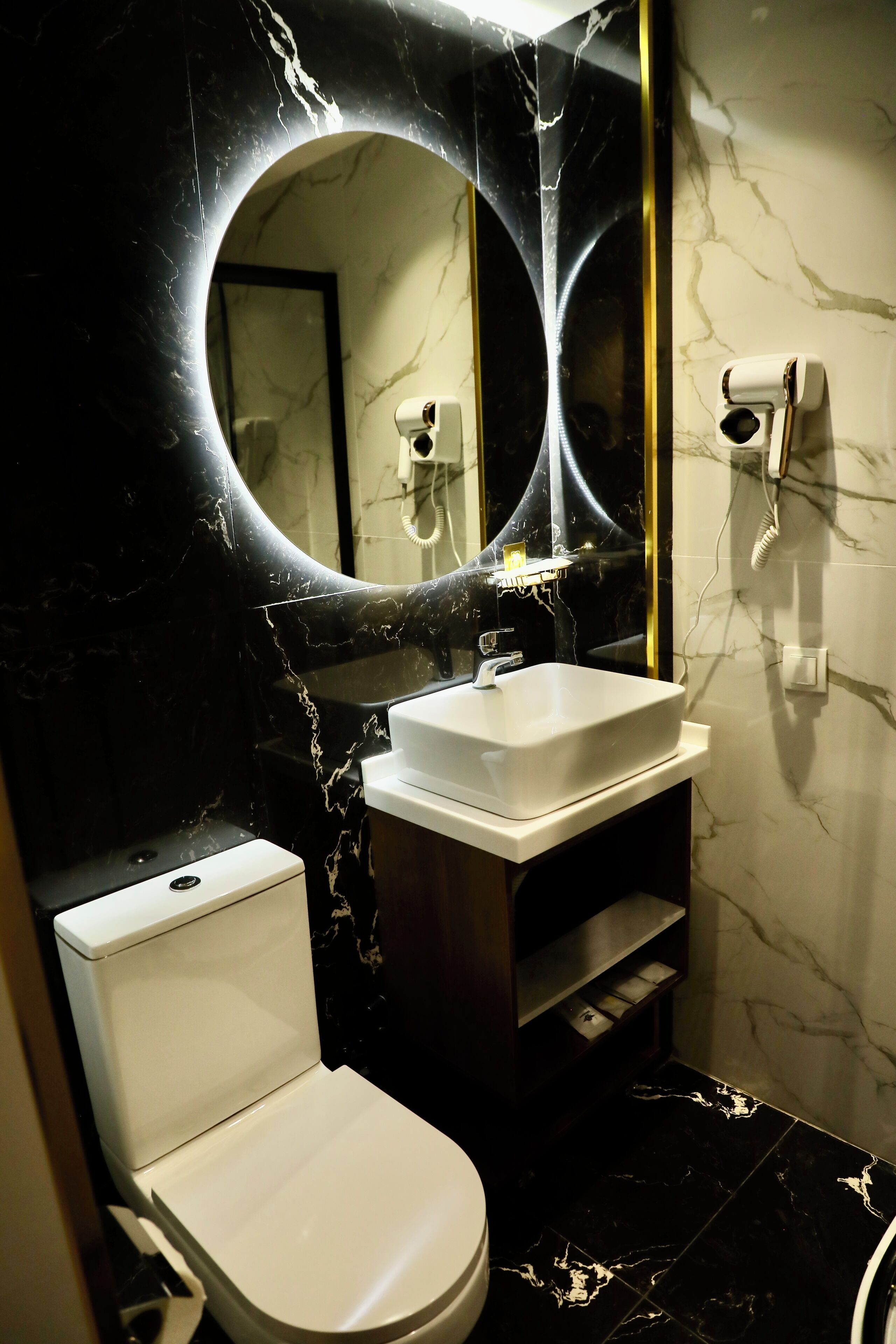 Photo - LakeSide Hotel by EDEN Group