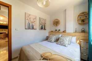 4 bedrooms, in-room safe, iron/ironing board, travel cot