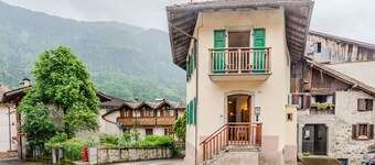 Vacation Home i Caderzone Terme med 2 soverom som kan romme 4