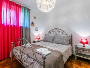 2 Schlafzimmer, Reisekinderbett, kostenloses WLAN