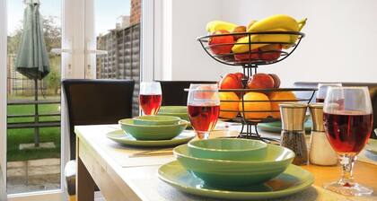 3Bedroom 5Bed 2Bath (Ensuite) | Prv-Parkin x2