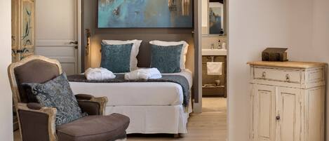 1 habitación, tabla de planchar con plancha y acceso a internet