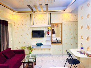 ห้องซูพีเรียทวิน | ห้องน้ำ | ฝักบัว, รองเท้าสวมภายในห้อง, ผ้าเช็ดตัว, สบู่