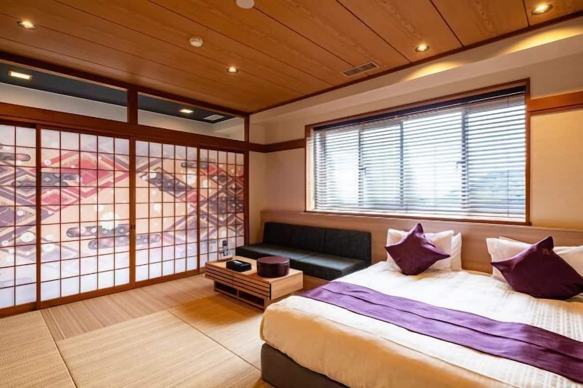 Premium bedding, free WiFi, bed sheets