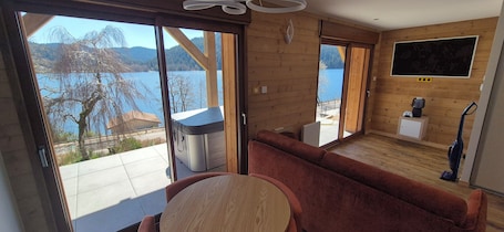 Junior Suite | Lake view. L'Or du Lac