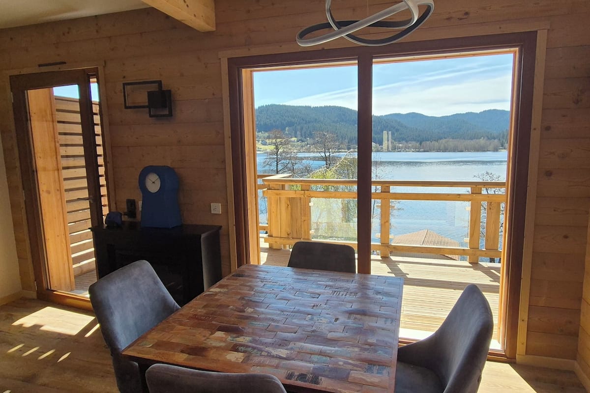 Senior Penthouse, Lake View | 1 bedroom, premium bedding, pillowtop beds, laptop workspace