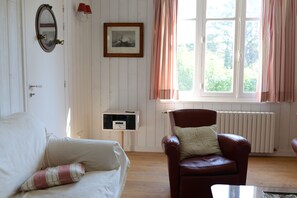 Eldstad, böcker och printers