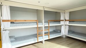4 Schlafzimmer, WLAN, Bettwäsche