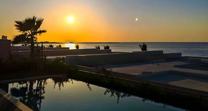 Exclusive 21 Ajman 4BR Villa w Private Pool and Beach