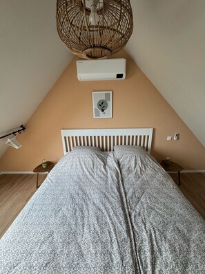 2 makuuhuonetta, vauvan matkasänky, ilmainen Wi-Fi, vuodevaatteet