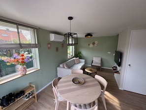 Dining - Casa Del Faro, Charming 2-bedroom house with WiFi and AC in adorable Westkapelle (Westkapelle)