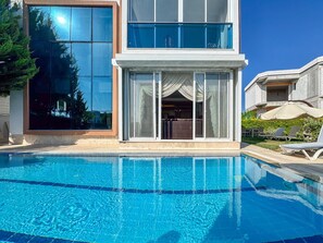 Seasonal outdoor pool