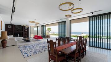 Panoramic Villa, 4 Bedrooms, Private Pool, Sea View | In-room dining