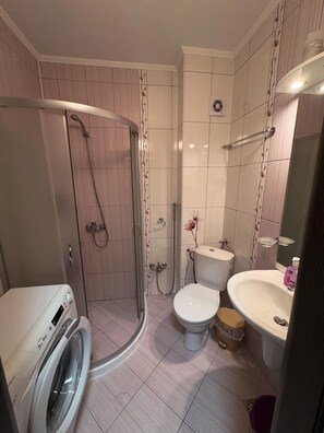 Studio, 1 Schlafzimmer, Raucher, Balkon | Badezimmer