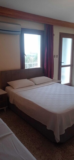 Quarto, sacada | Wi-Fi de cortesia