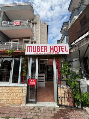 Reception - Muber Otel (Menderes)
