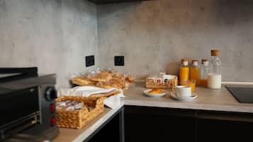 Dagelijks selfserviceontbijt (EUR 3.5 per persoon)