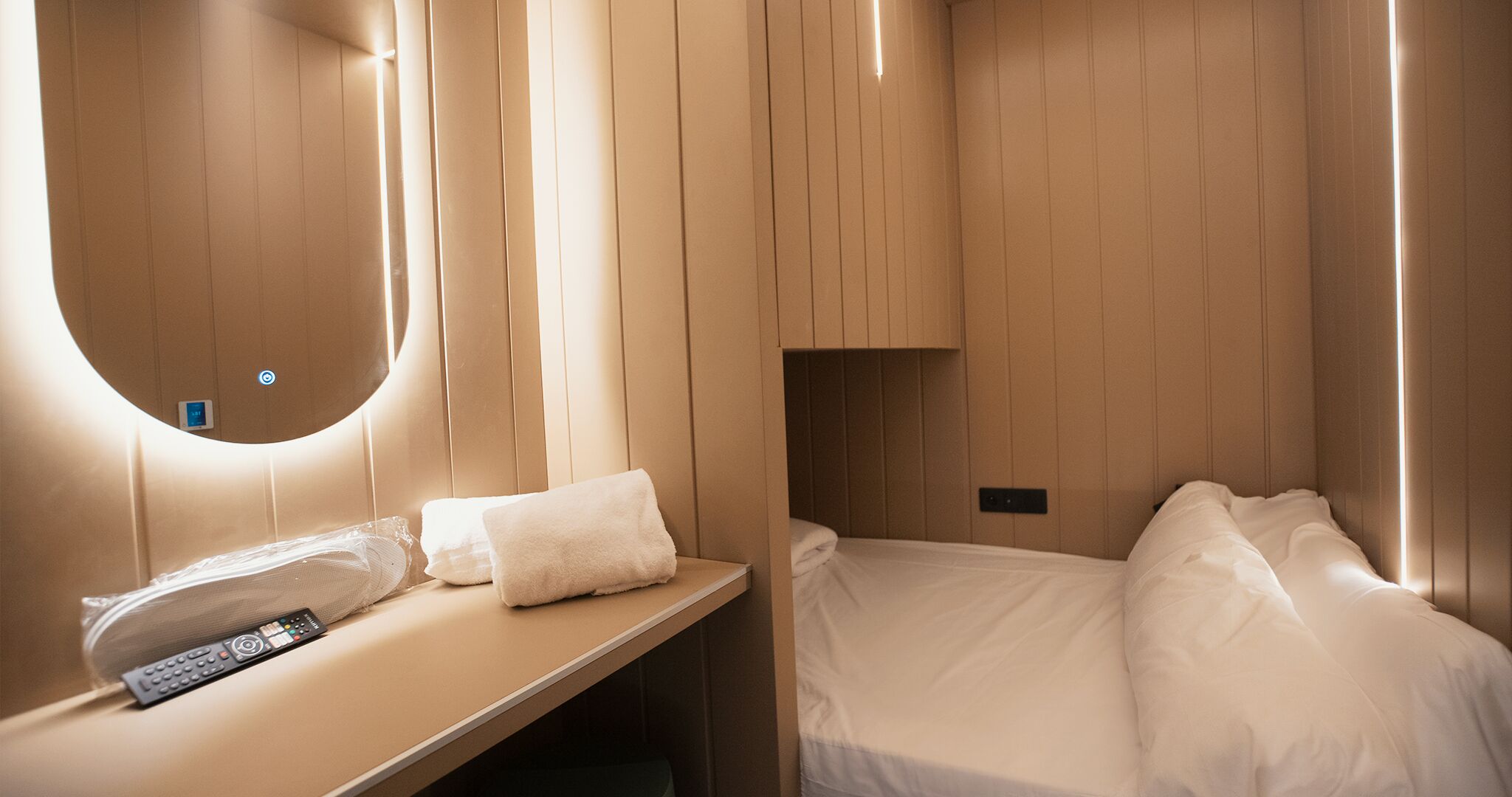 PRIVATE XL LOWER HUB | Desk, laptop workspace, soundproofing, iron/ironing board