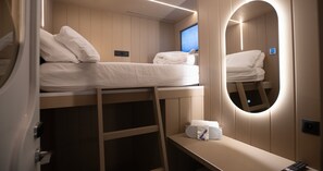 Habitació individual Comfort | Escriptori i espai de treball apte per a portàtils 