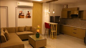 Free WiFi, bed sheets - Fuji Ryokan by Vivid Stays (Gurugram)