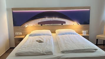 Comfort-Doppelzimmer | Zustellbetten, kostenloses WLAN, Bettwäsche
