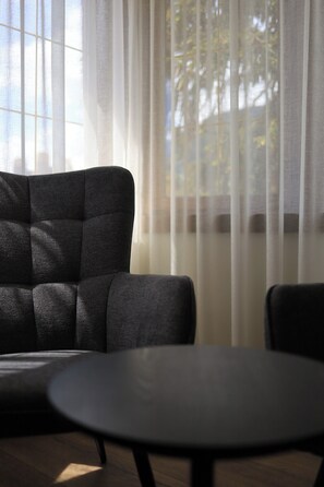 Quarto casal tradicional, vista para a cidade | Parte interna