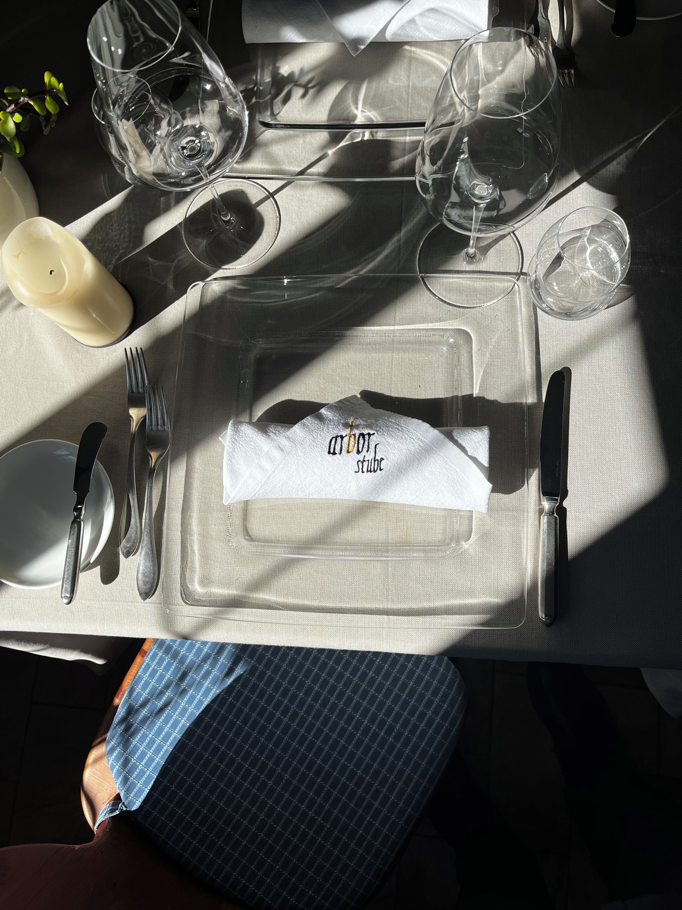 3 restaurantes; se sirve almuerzo y cena