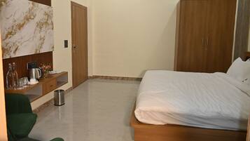 Desk, iron/ironing board, free WiFi, bed sheets