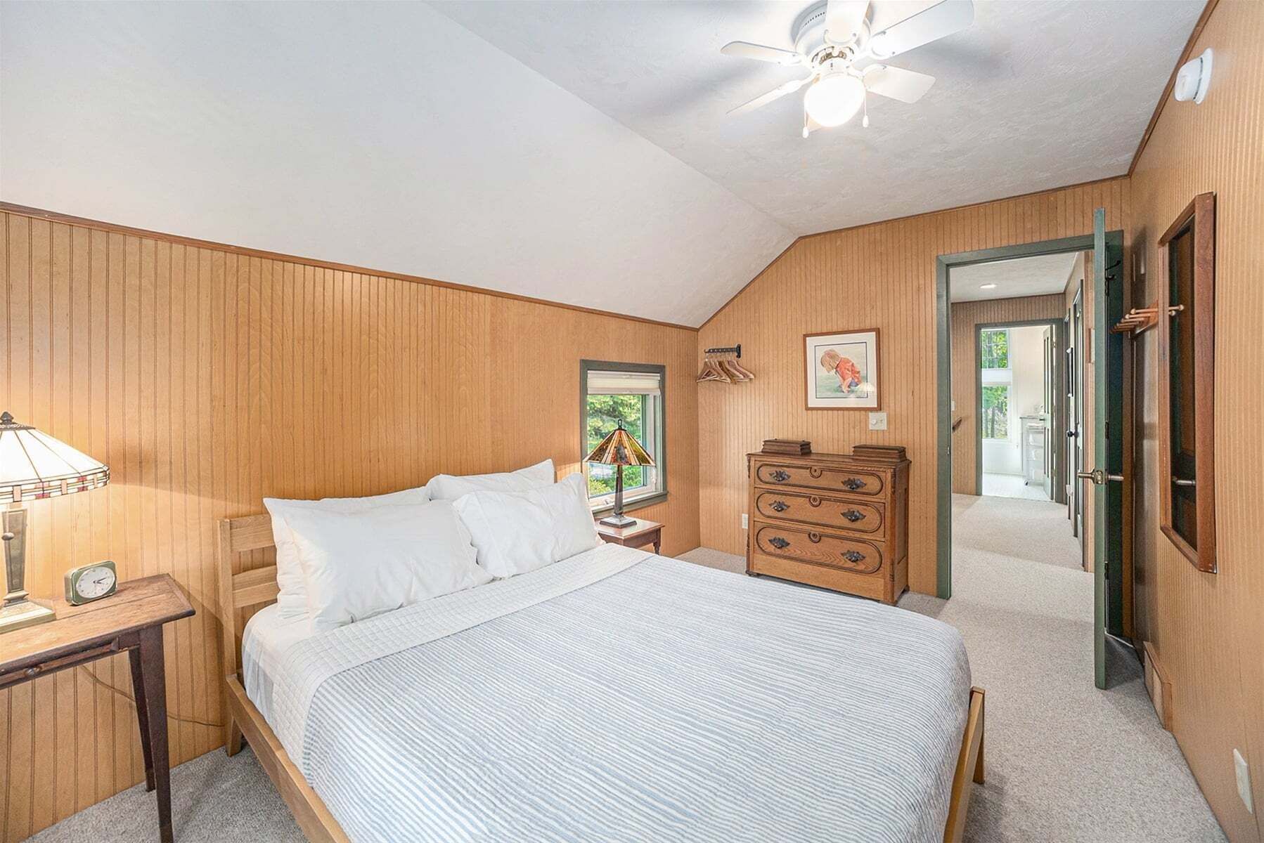 7 dormitorios, escritorio, tabla de planchar con plancha y wifi